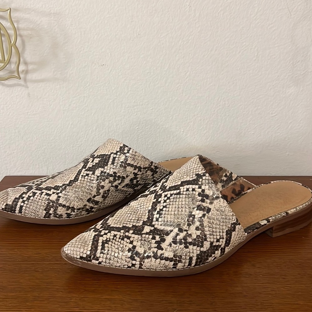 Snakeprint mules
